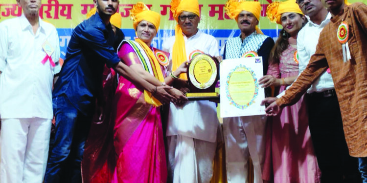 वैशाली सलागरे यांना ‘शिक्षकरत्न’ प्रदान