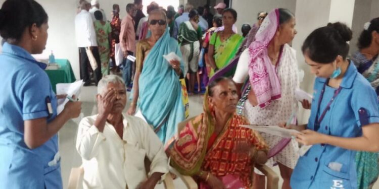 माणगावमध्ये 120 जणांची मोफत नेत्रतपासणी; 36 रुग्णांवर शस्त्रक्रिया