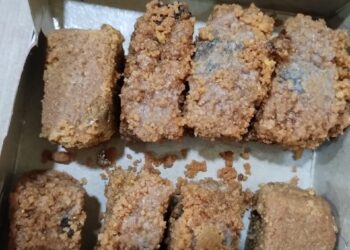 महाडमध्ये बुरशीयुक्त मिठाई