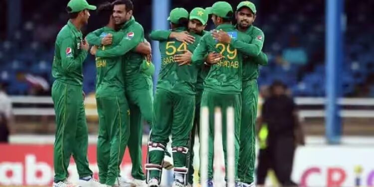 आयसीसी क्रमवारीत पाक प्रथम