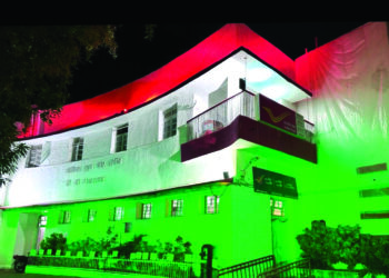डाकघर सजले तिरंग्याच्या रंगात