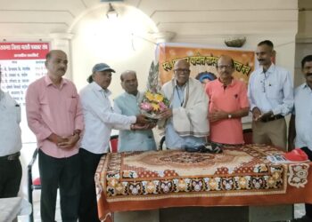 छायाचित्र दिनानिमित्त वामन पाटील यांचा सत्कार