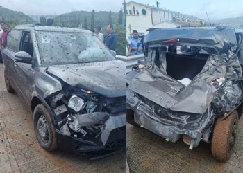 मुंबई-पुणे एक्स्प्रेस वेवर भीषण अपघात; दोघे जण ठार