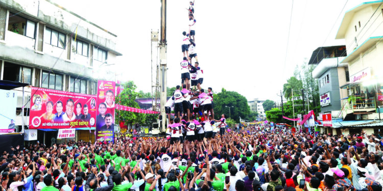 अलिबाग मधील शेकाप पुरस्कृत दहीहंडीचा थरार; गोविंदा रे गोपाळा…