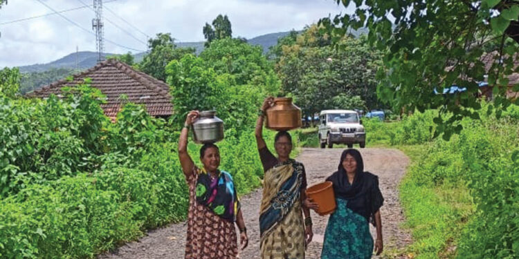 मेंदडी बौद्धवाडी तहानलेली