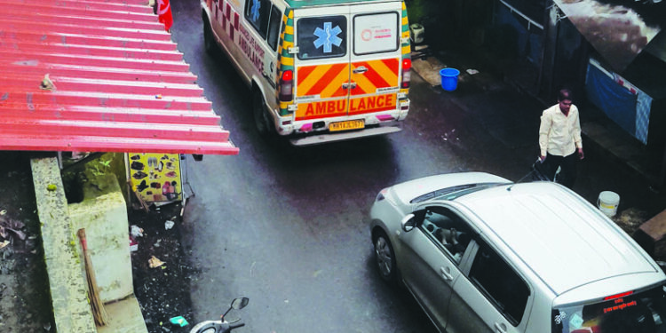 पालीत वाहतूक कोंडी : रुग्ण, पर्यटक, भाविक व नागरिक हैराण