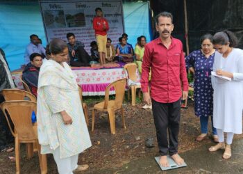 उपोषणकर्त्यांच्या आरोग्य अहवालात छेडछाड