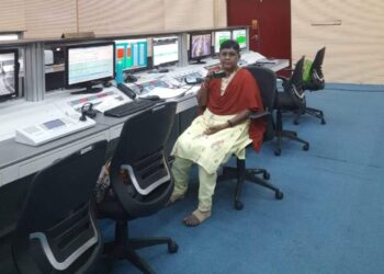 इस्रोचा काऊंटडाऊन देणारा आवाज हरपला