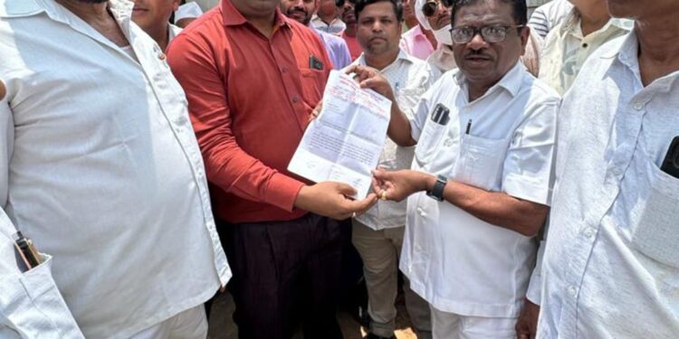 प्रकल्पग्रस्तांच्या वारसांना नोकरीत घ्या !