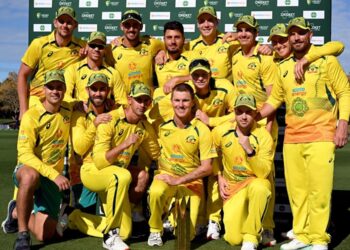 वर्ल्डकपसाठी ऑस्ट्रेलिया संघात १० गोलंदाज 