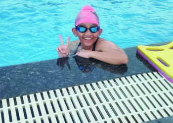 जलतरण स्पर्धेत ध्रुवी खाडे प्रथम