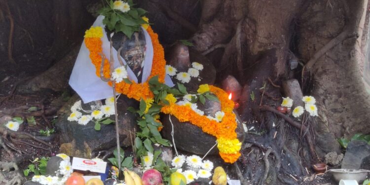 घारापुरी बेटावरील प्राचीन बारा ज्योर्तिलिंग