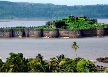 मुरुडच्या पर्यटनाला फटका