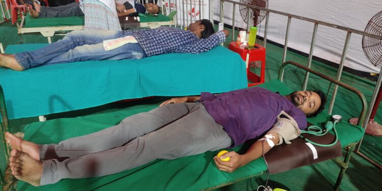 महाडमध्ये संकल्प रक्तदानाचा