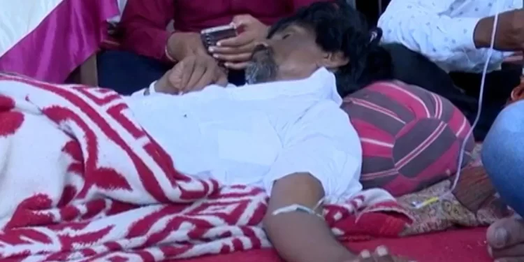 मनोज जरांगेंची तब्बेत आणखी खालावली; डॉक्टरांनी घेतला ‘हा’ निर्णय