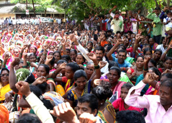 न्याय हक्कासाठी आदिवासी समाज एकवटला