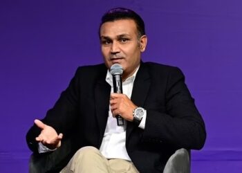 टीम इंडिया नव्हे जर्सीवर भारत हवे – सेहवाग