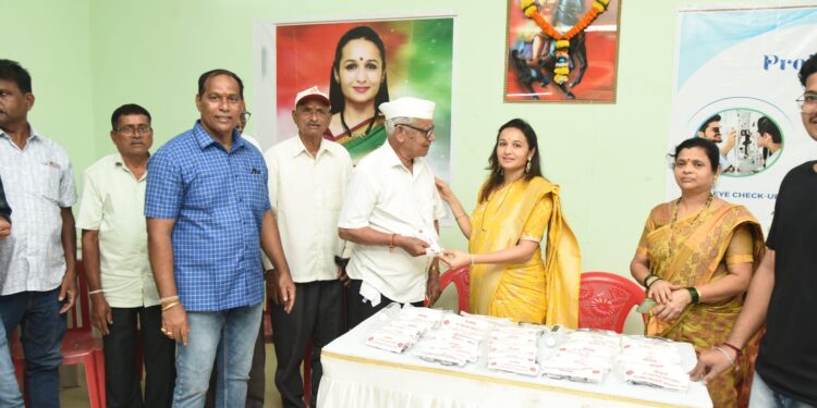 वेश्वीमध्ये प्रोजेक्ट दृष्टी उपक्रम