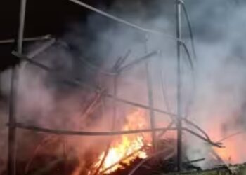 उरणकरांचे आरोग्य धोक्यात; अथक प्रयत्नांनंतरही आग धुमसतेय