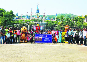 अन्‌‍ इर्शाळवाडीवासियांच्या चेहऱ्यावर फुलले हसू