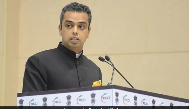 मिलिंद देवरा राष्ट्रवादीचे घड्याळ बांधणार?