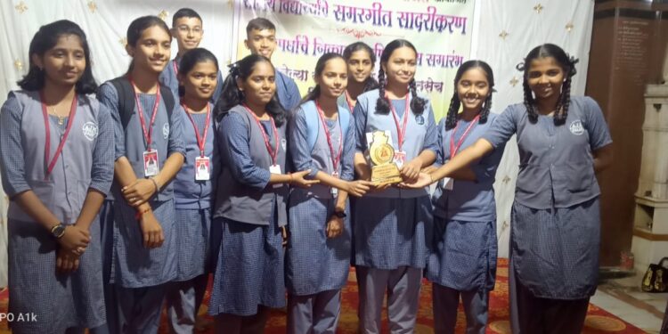 गणेश स्पर्धेतील विजेत्या विद्यार्थ्यांचा गौरव
