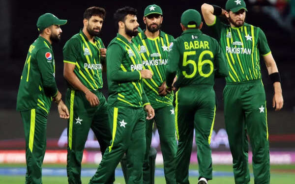 पाकचे खेळाडू तापाने फणफणले