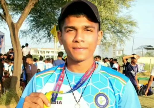 राष्ट्रीय खेळाडू वैभव इसामेचा सत्कार