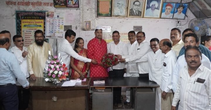 देवा पाटील यांच्यावर शुभेच्छांचा वर्षाव