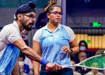 स्क्वॅशमध्ये मिश्र दुहेरीत सुवर्णपदक