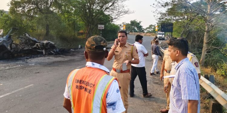 धक्कादायक! रुग्णवाहिकेचा स्फोट; रुग्णाचा मृत्यू