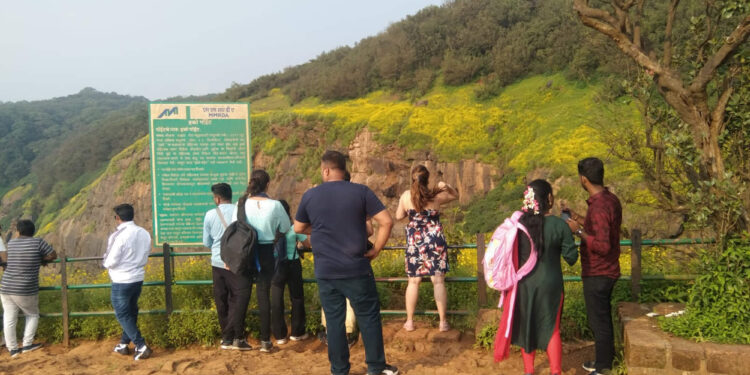 माथेरनमध्ये डोंगर झाले सोनेरी