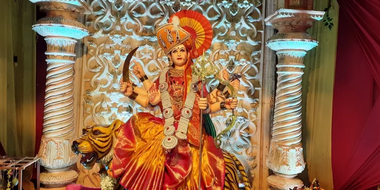 जिल्ह्यात साडेचार हजार ठिकाणी घटस्थापना