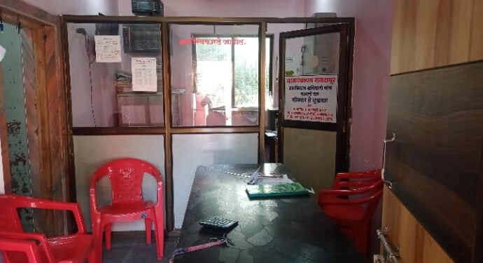 ममदापूर ग्रामपंचायतीमध्ये ‌‘मुकादम’गिरी