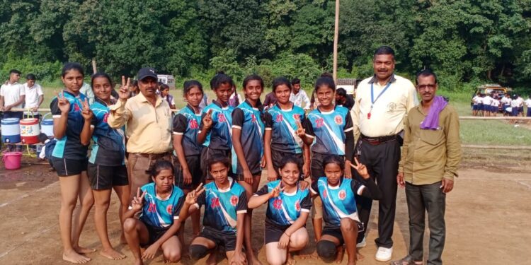 क्रीडा महोत्सवात कर्जत मुलींचा संघ विजेता