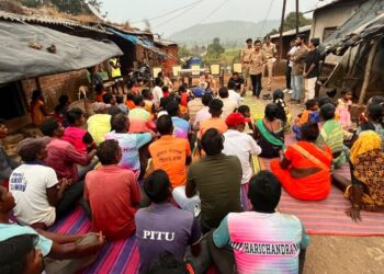 आदिवासींचे स्थलांतर थांबविण्यासाठी ‘पाटील पॅटर्न’