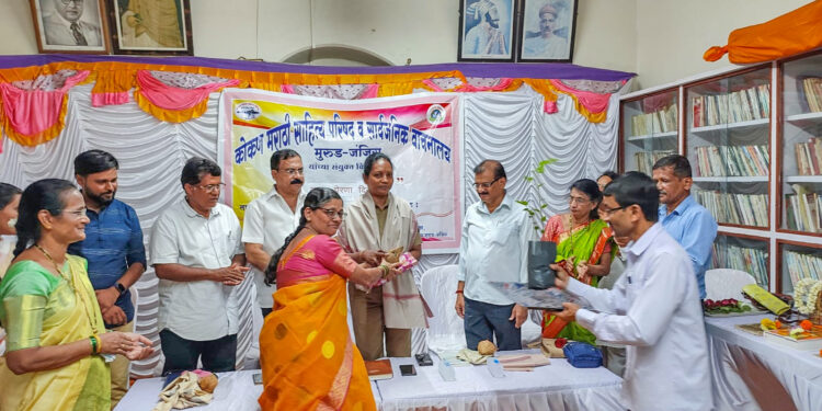 स्पर्धा परीक्षेतील टक्का वाढला पाहिजेः निशा जाधव