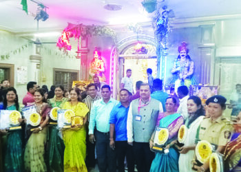 चाईल्ड केअर संस्थेतर्फे नवदुर्गांचा सन्मान