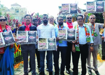 भाजपा प्रदेश अध्यक्षाच्या दौऱ्यावेळी निदर्शने