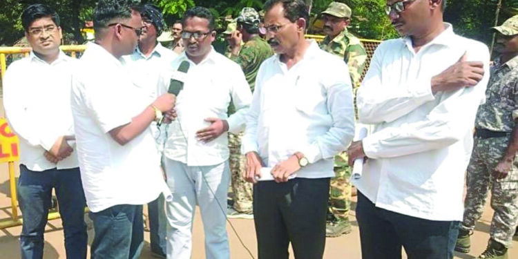 झेंडेपारची जनसुनावणी झाली एकतर्फी