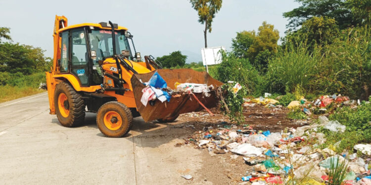 फळविक्रेत्यावर कारवाई