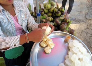 ताडगोळ्यांचे बाजारात आगमन