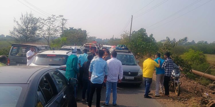 अलिबाग-रेवदंडा मार्गावर वाहतुक कोंडी