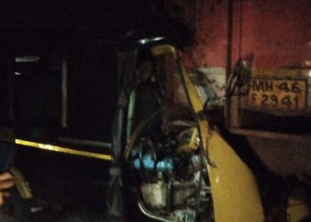 रेवदंडा-चणेरा मार्गावर अपघात; तिघे गंभीर जखमी