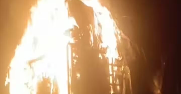 बुलढाण्यात बर्निंग ट्रकचा थरार