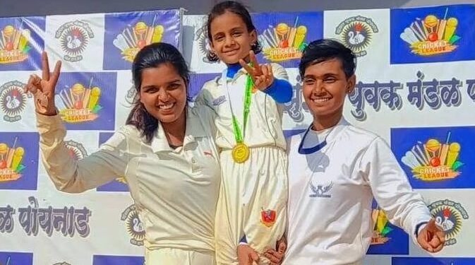 लेदरबॉलवर मुलींची ‌‘झुंझार’ खेळी