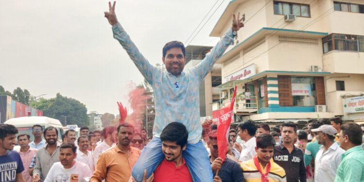 गोंधळीच्या मक्तेदारीला प्रकल्पग्रस्तांचा दणका