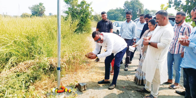 पथदिव्यांनी आंबिवली गावचे रस्ते उजळणार