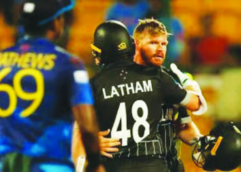 न्यूझीलंडचे एका दगडात दोन पक्षी