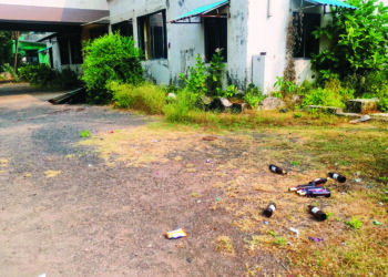 शासकीय विश्रामगृह बनले मद्यपींचा अड्डा